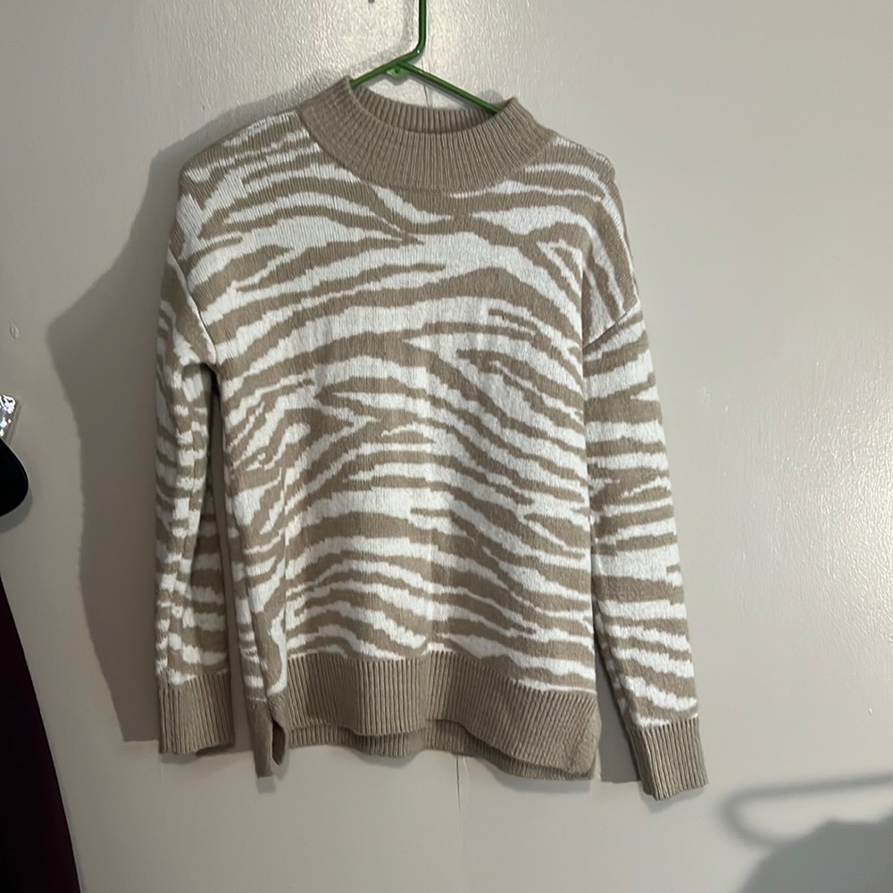 Maurice’s sweater XS